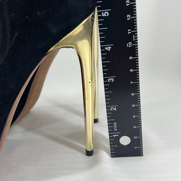 🍁2/$25 🍁 BCBG Black Peep Toe Gold Heel Stiletto - Picture 6 of 12